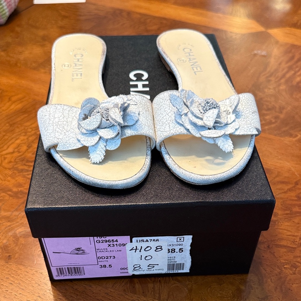 CHANEL White Floral Embellished Slides